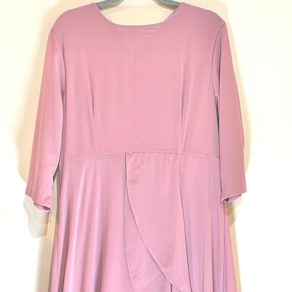 Urban Modesty Beautiful Gown- Women Size XL - Picture 1 of 3